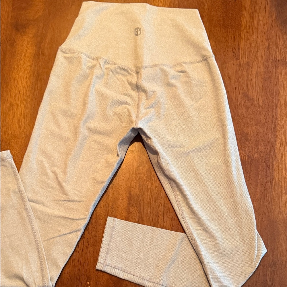 Born primitive high waist Leggings